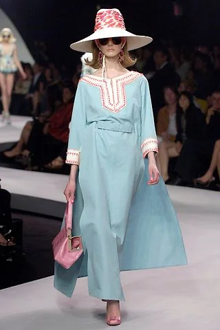 Look 16